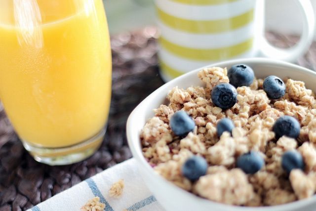 food-healthy-morning-cereals-large